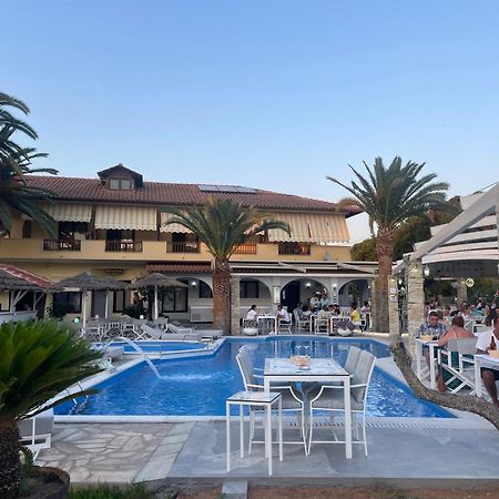 וורוורו Vergos Hotel מראה חיצוני תמונה