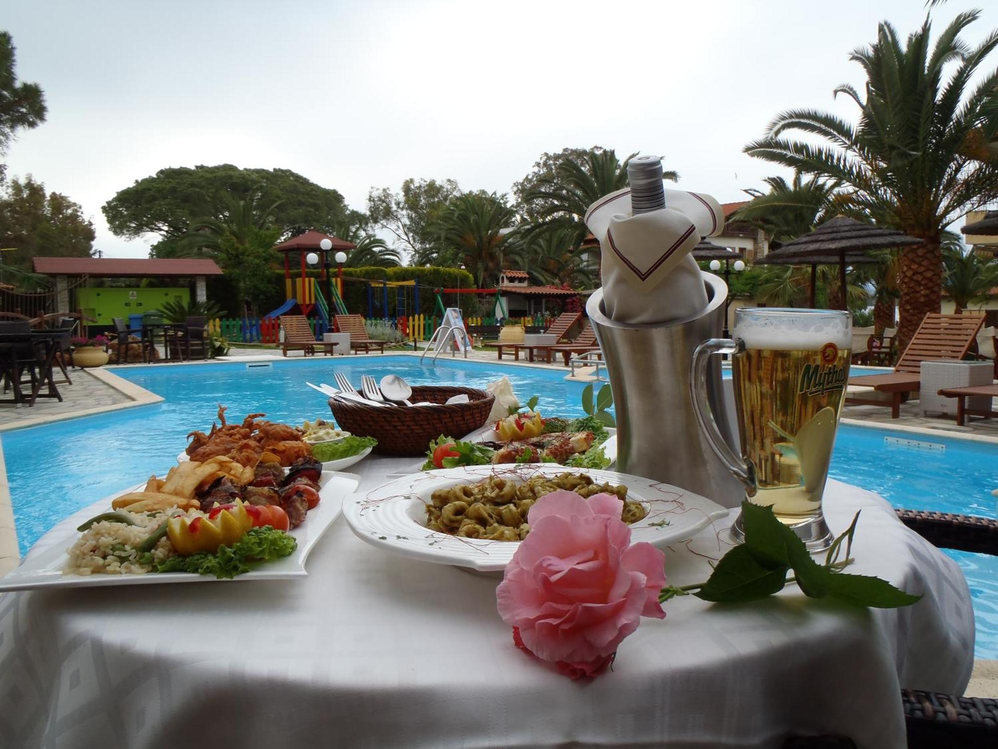 וורוורו Vergos Hotel מראה חיצוני תמונה