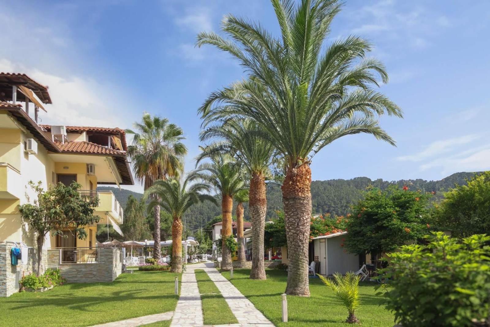 וורוורו Vergos Hotel מראה חיצוני תמונה