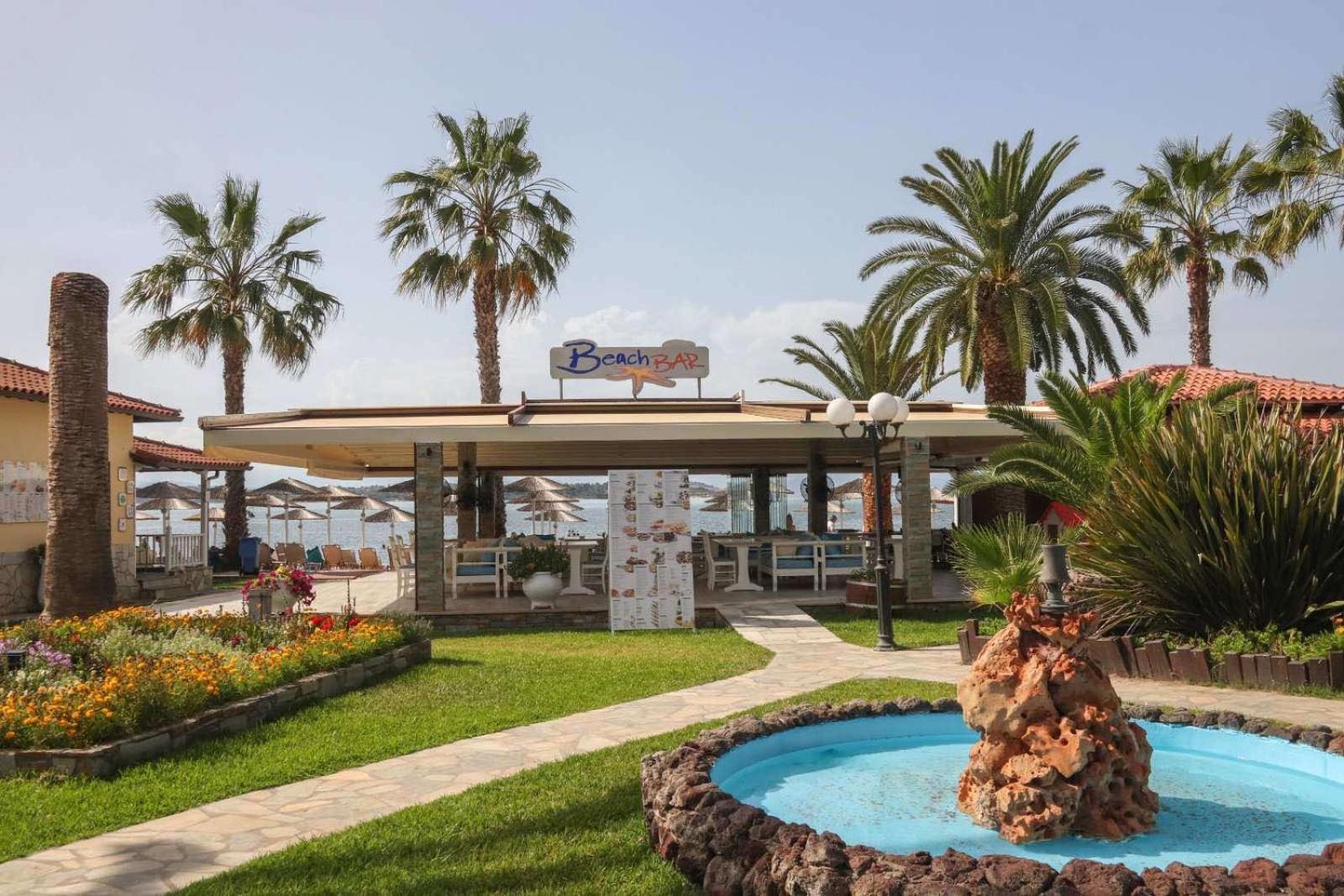 וורוורו Vergos Hotel מראה חיצוני תמונה