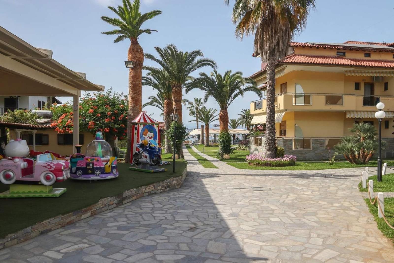 וורוורו Vergos Hotel מראה חיצוני תמונה