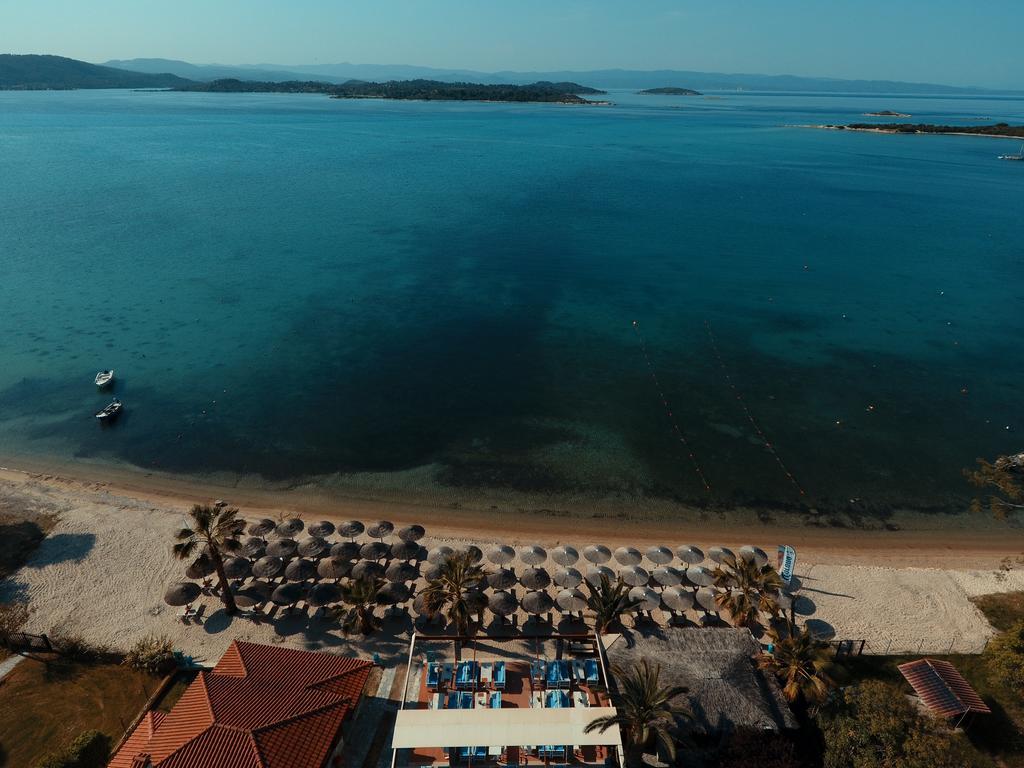 וורוורו Vergos Hotel מראה חיצוני תמונה