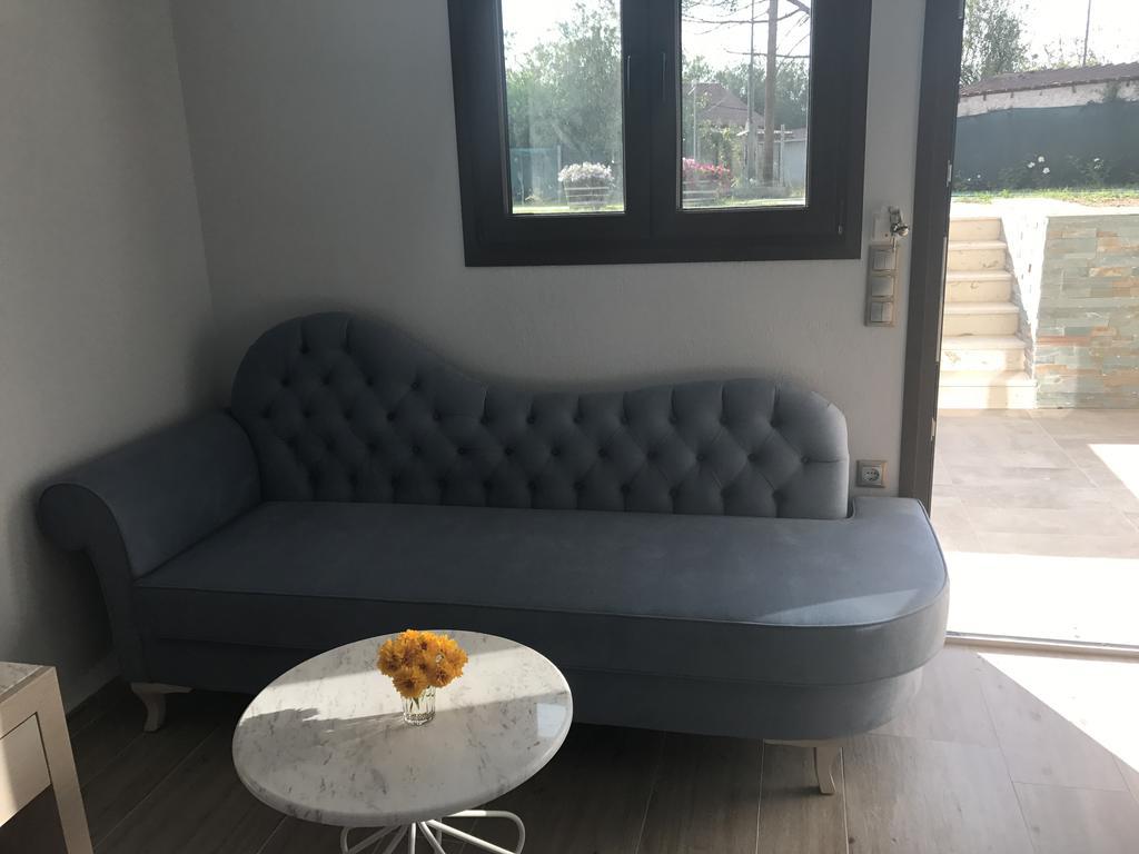וורוורו Vergos Hotel מראה חיצוני תמונה